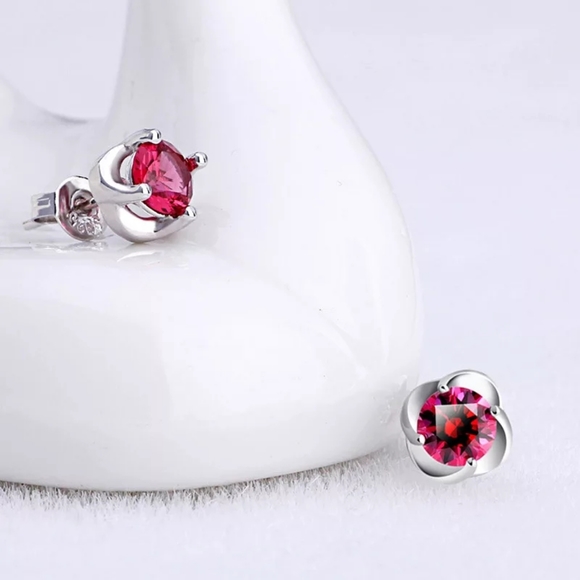 NEW 925 Silver Round Pink Sapphire Stud Earrings - Picture 8 of 12